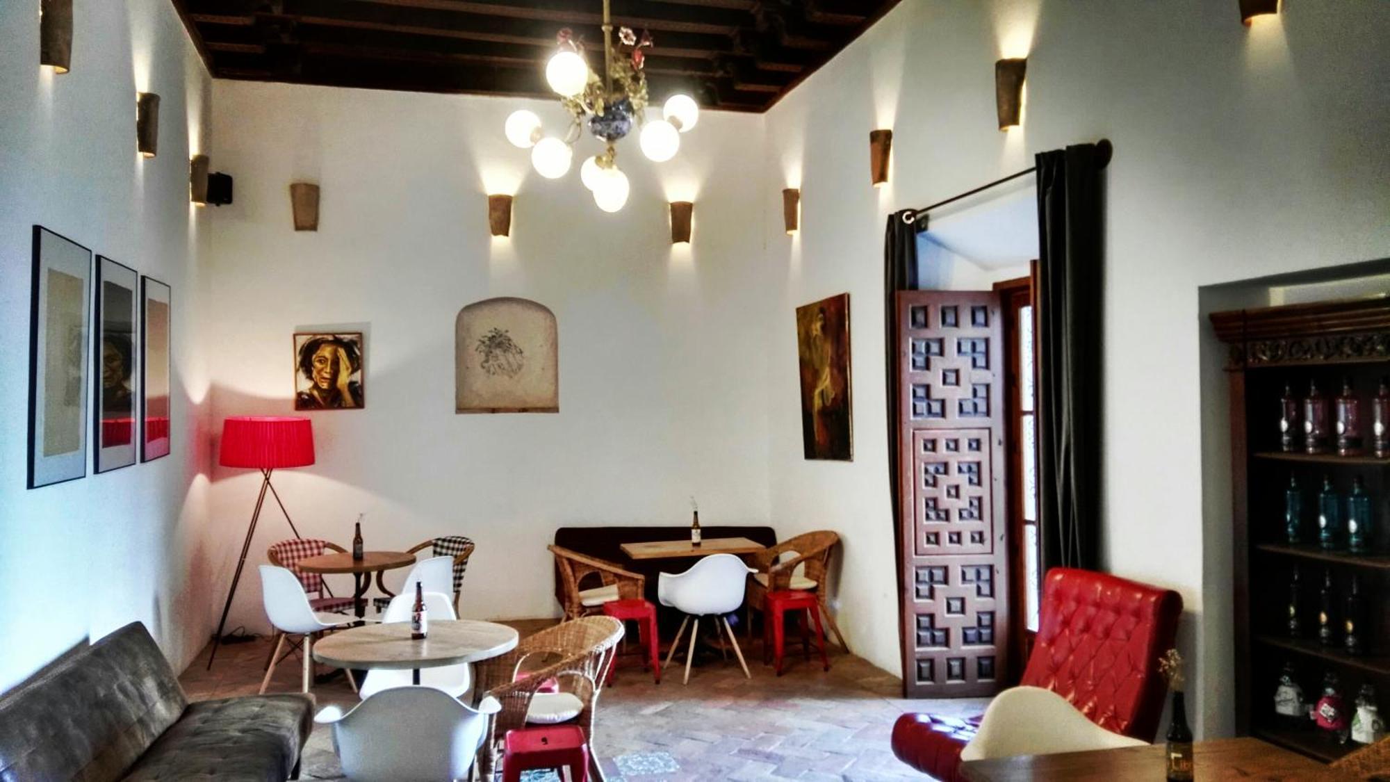 Hostal Cafe Frenteabastos Carmona  Exterior foto